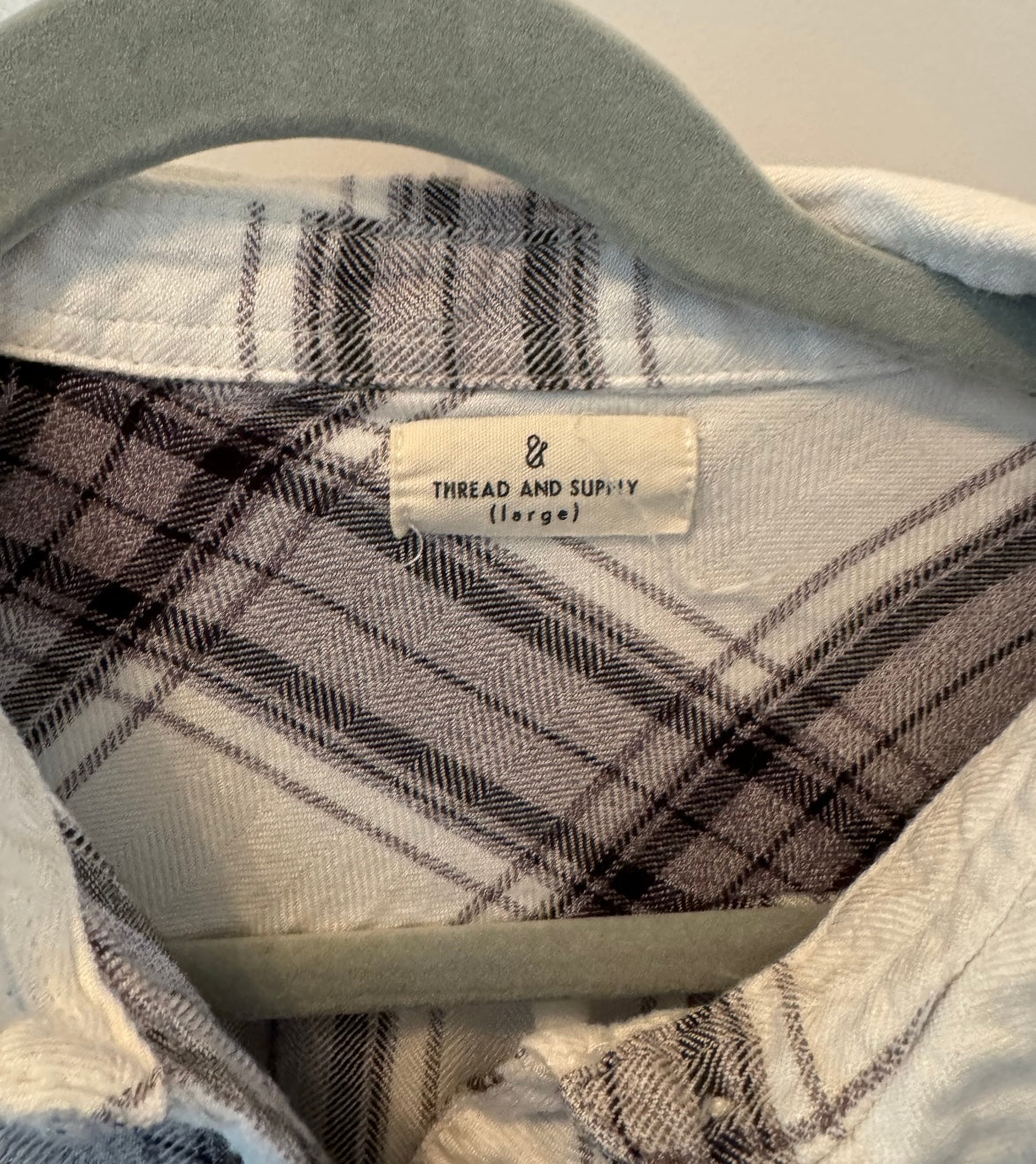 Thread & Supply Plaid Flannel Shirt Women’s Size Large Gray