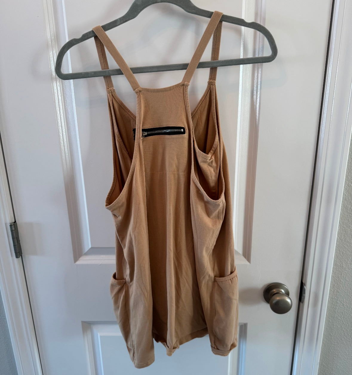 Mini Dress w Built in Shorts Women’s Size Small Tan