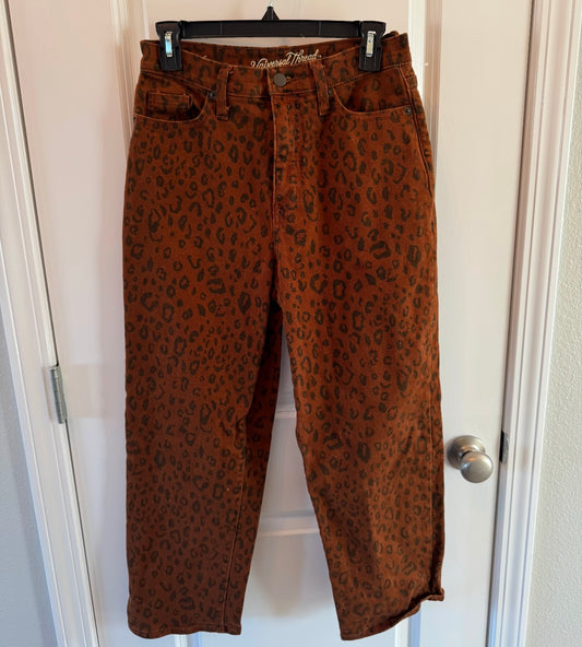 Universal Thread Vintage Straight Jeans Women’s Size 4/27 Reg Leopard