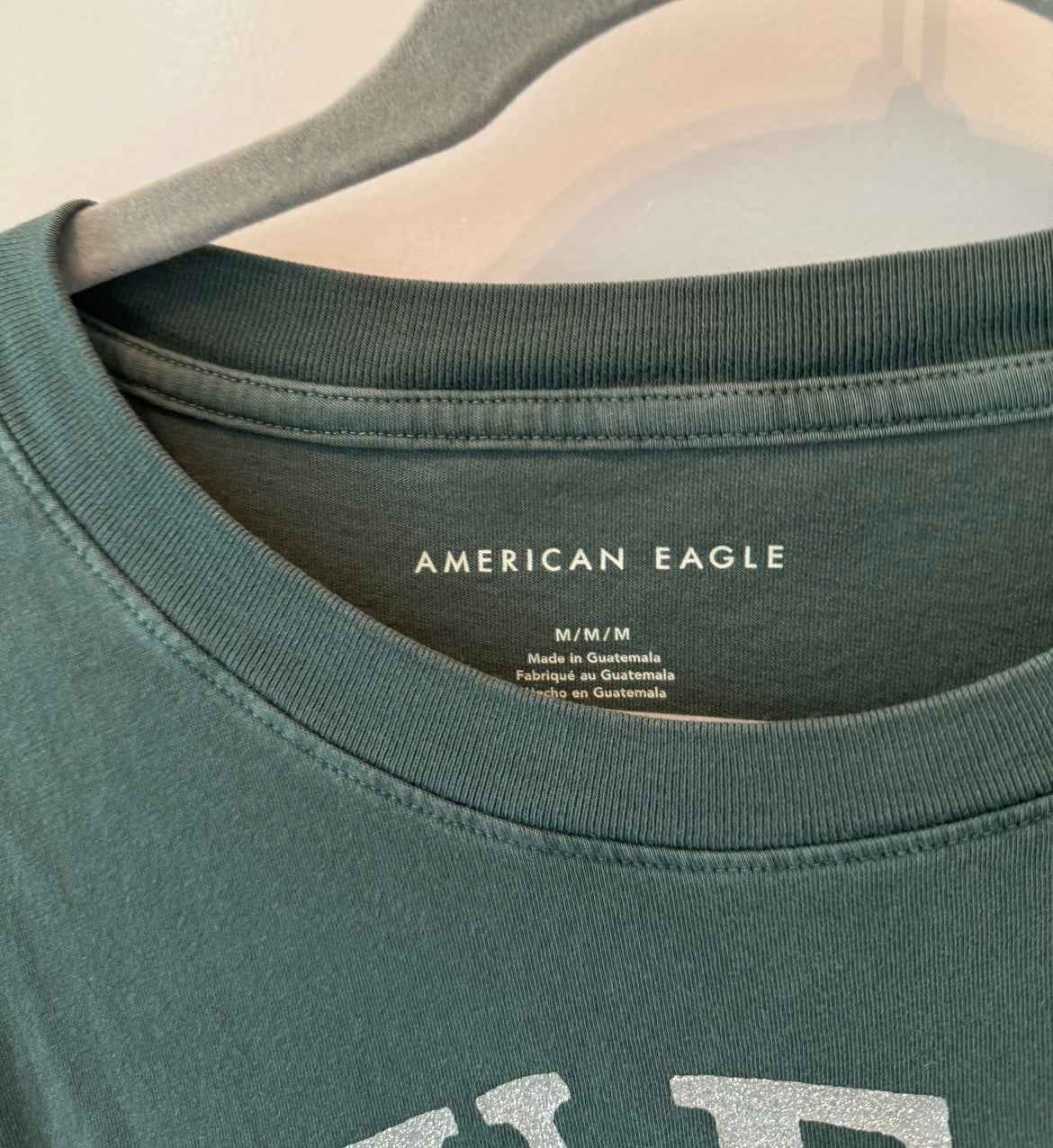 American Eagle Queen Tour ‘75 Band Tee Short Sleeve Graphic Women’s Size Medium Dark Teal