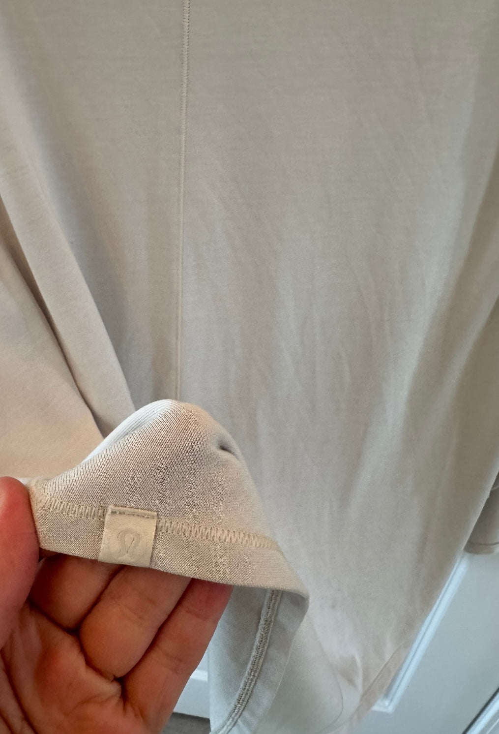 Lululemon Top Women’s Size 12 Light Gray