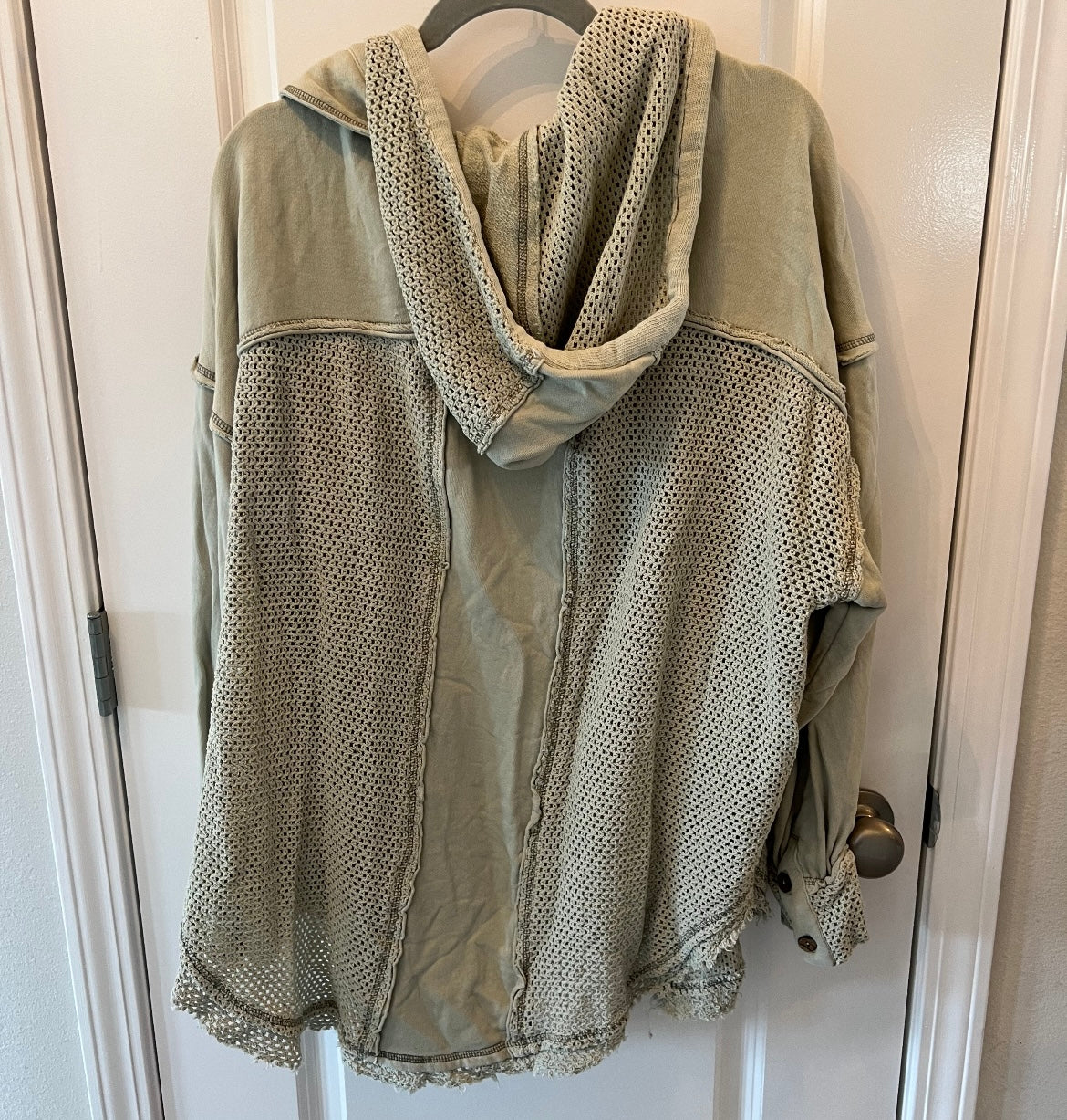 We The Free Oversized Button Front Hooded Shacket Women’s Size XS Olive