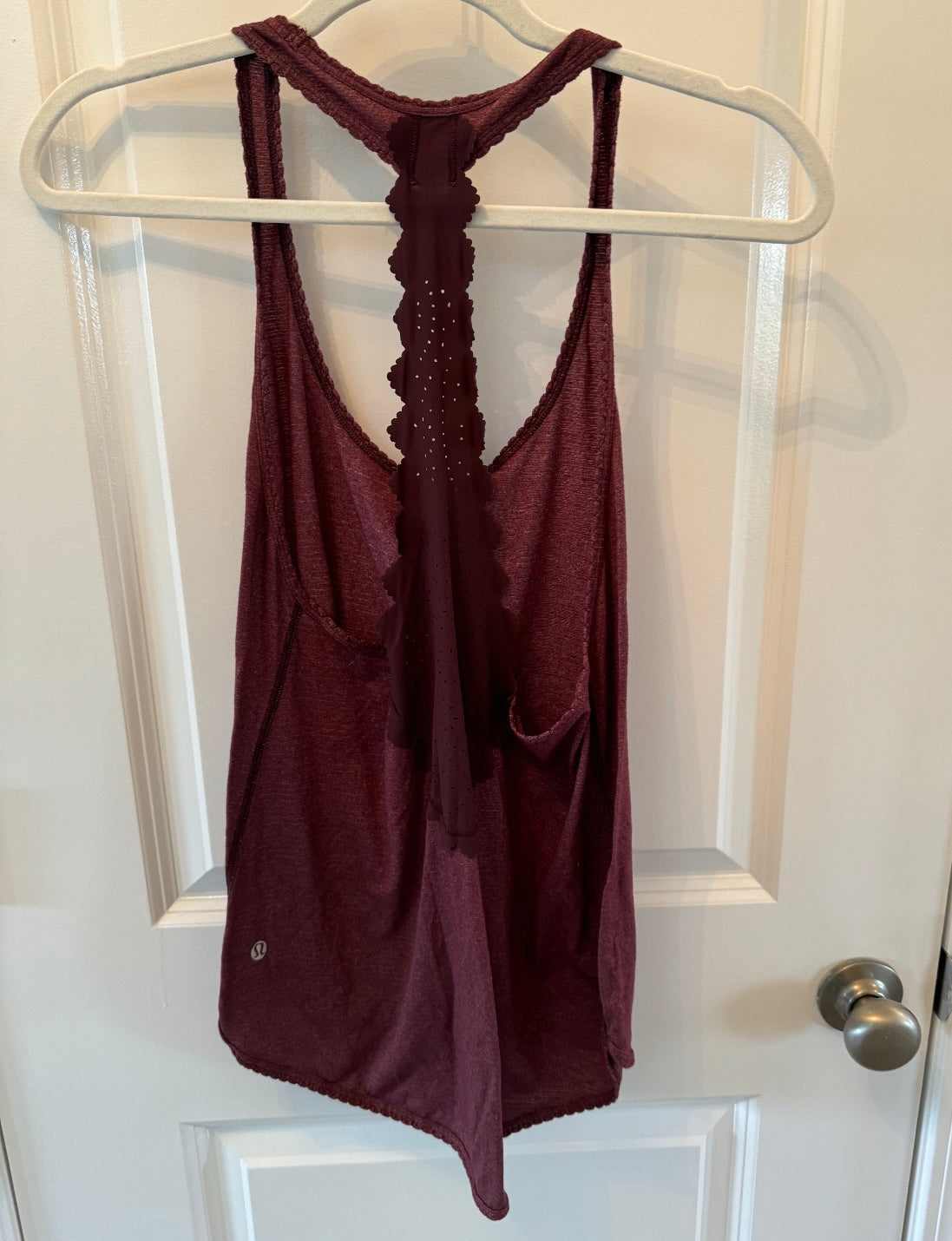 Lululemon Racer Back Crochet Back Detail Women’s Size 8 Burgundy