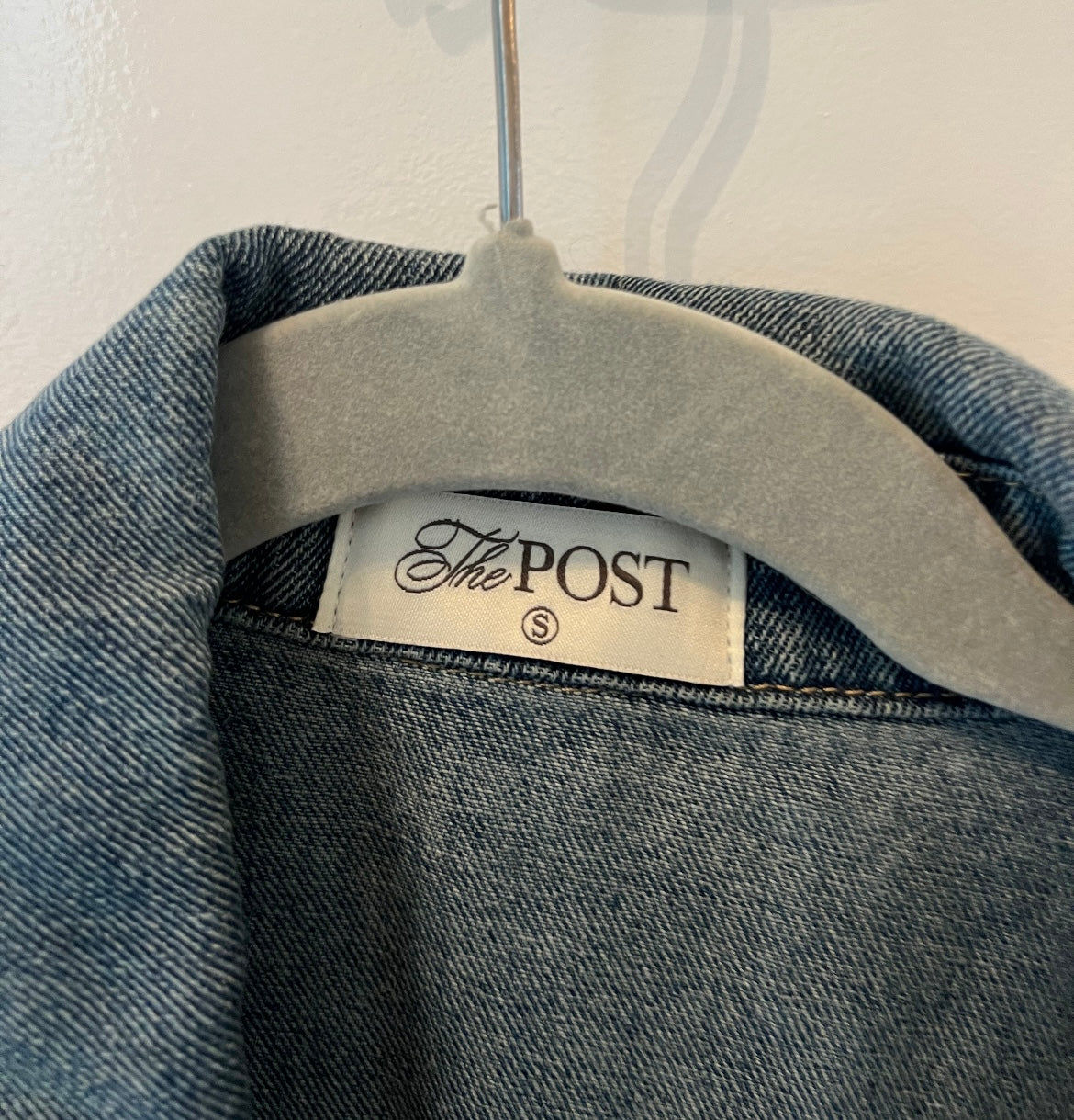 Lightweight Button Front Denim Shacket Women’s Size Small