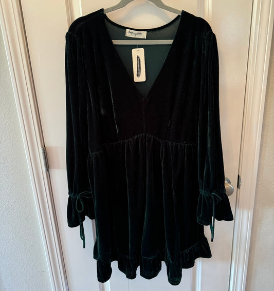 Velvet VNeck Mini Dress Women’s Size 1X Hunter Green