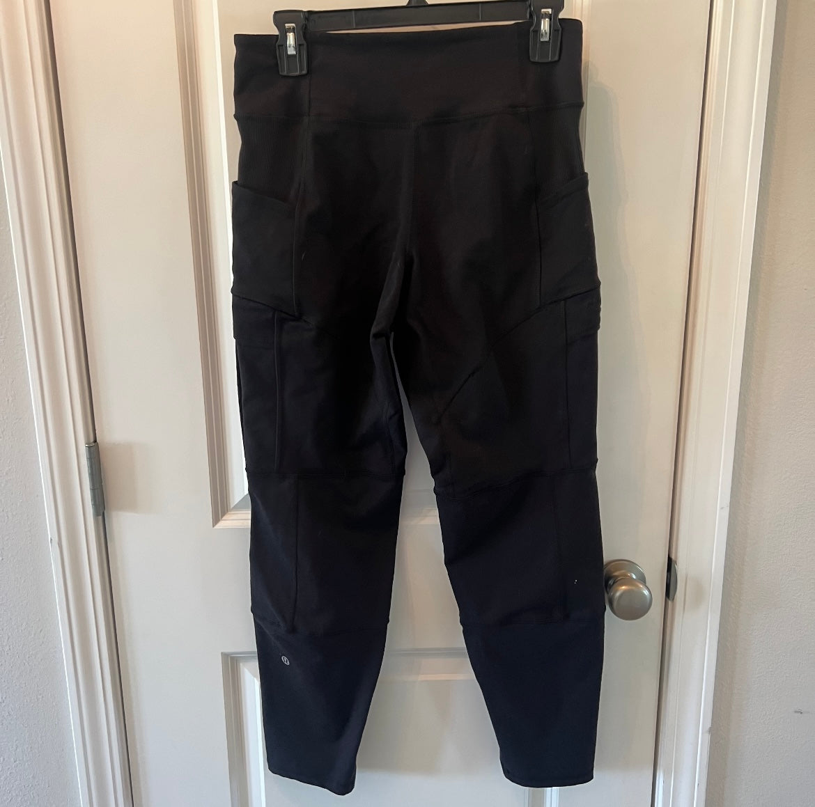 Lululemon Side Pocket Trousers w Ankle Zip Women’s Size 6 Black