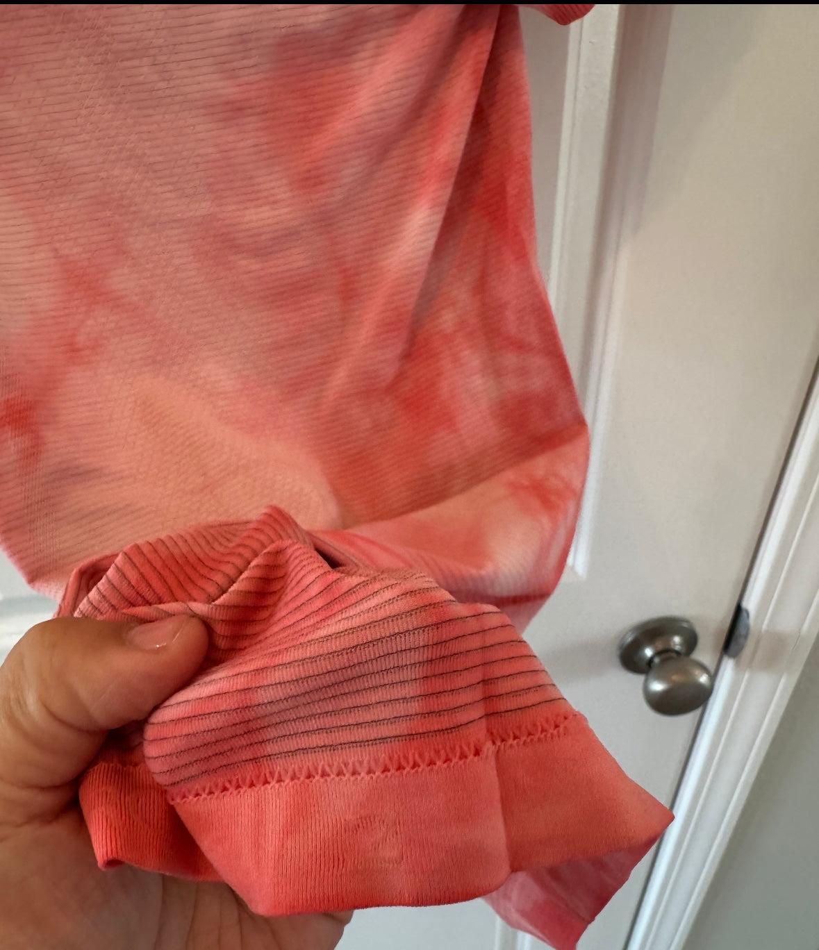 Lululemon Swiftly Tee Women’s Size 2 Tie Dye Pink