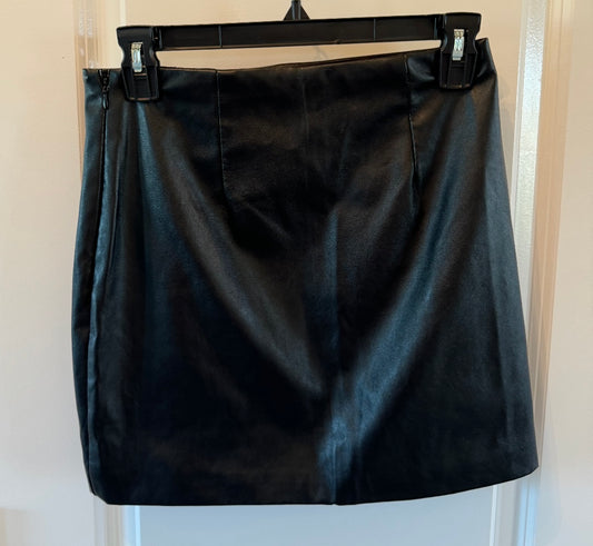 Forever 21 Faux Leather High Rise Mini Skirt Women’s Size Small Black