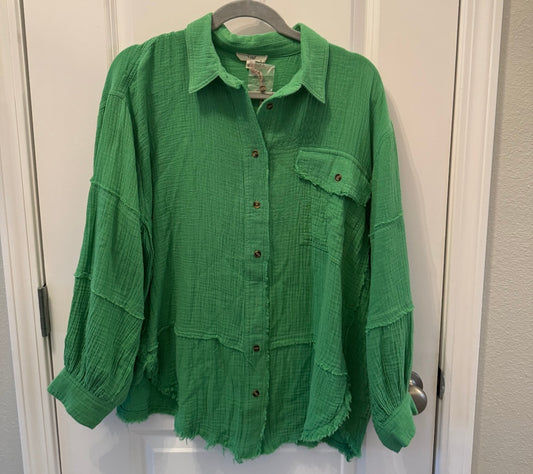 Easel Top Women’s Medium Green NWT