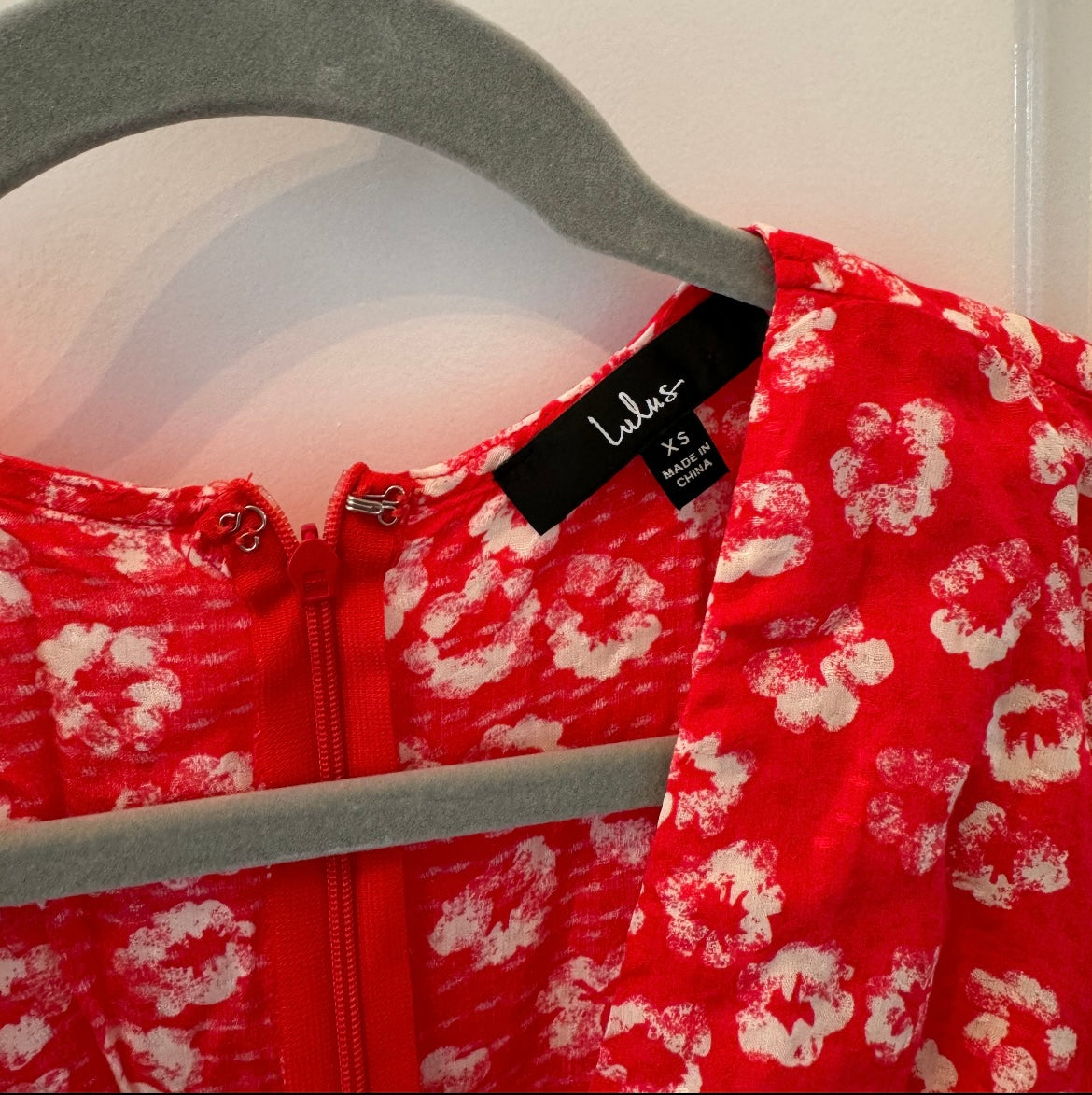 Lulu’s Garden Explorer Red Floral Print Mini Dress Women’s Size XS Red