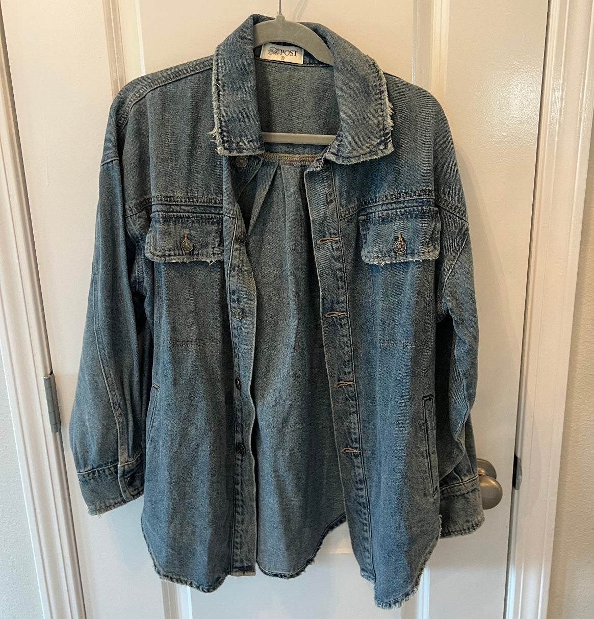 Lightweight Button Front Denim Shacket Women’s Size Small