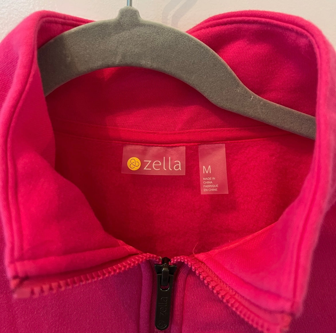 Zella Half Zip Pullover Women’s Size Medium Hot Pink