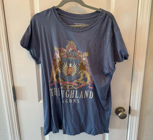 The Highland Dragons Crest Graphic Cotton Distressed Tee Women’s Size Large Navy