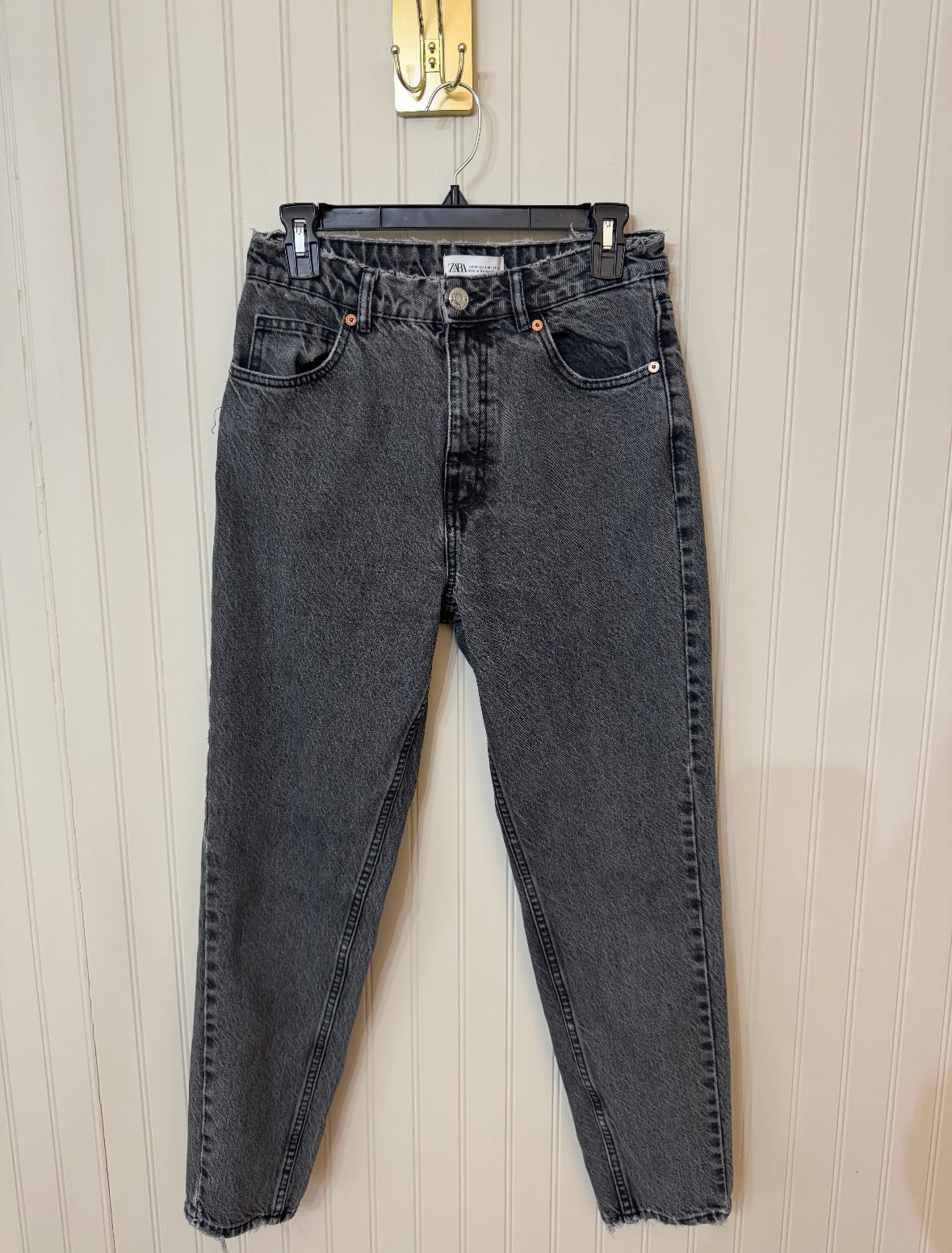 Zara Mom Jeans Women’s Size 6/28 Black