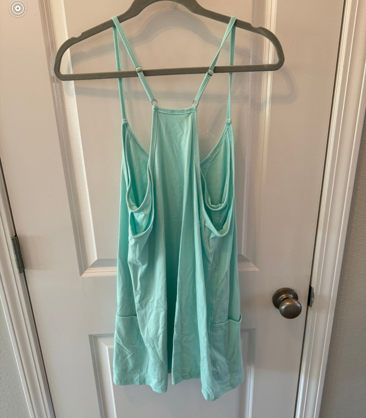 Active Dress w Built In Shorts Women’s Size Small Mint