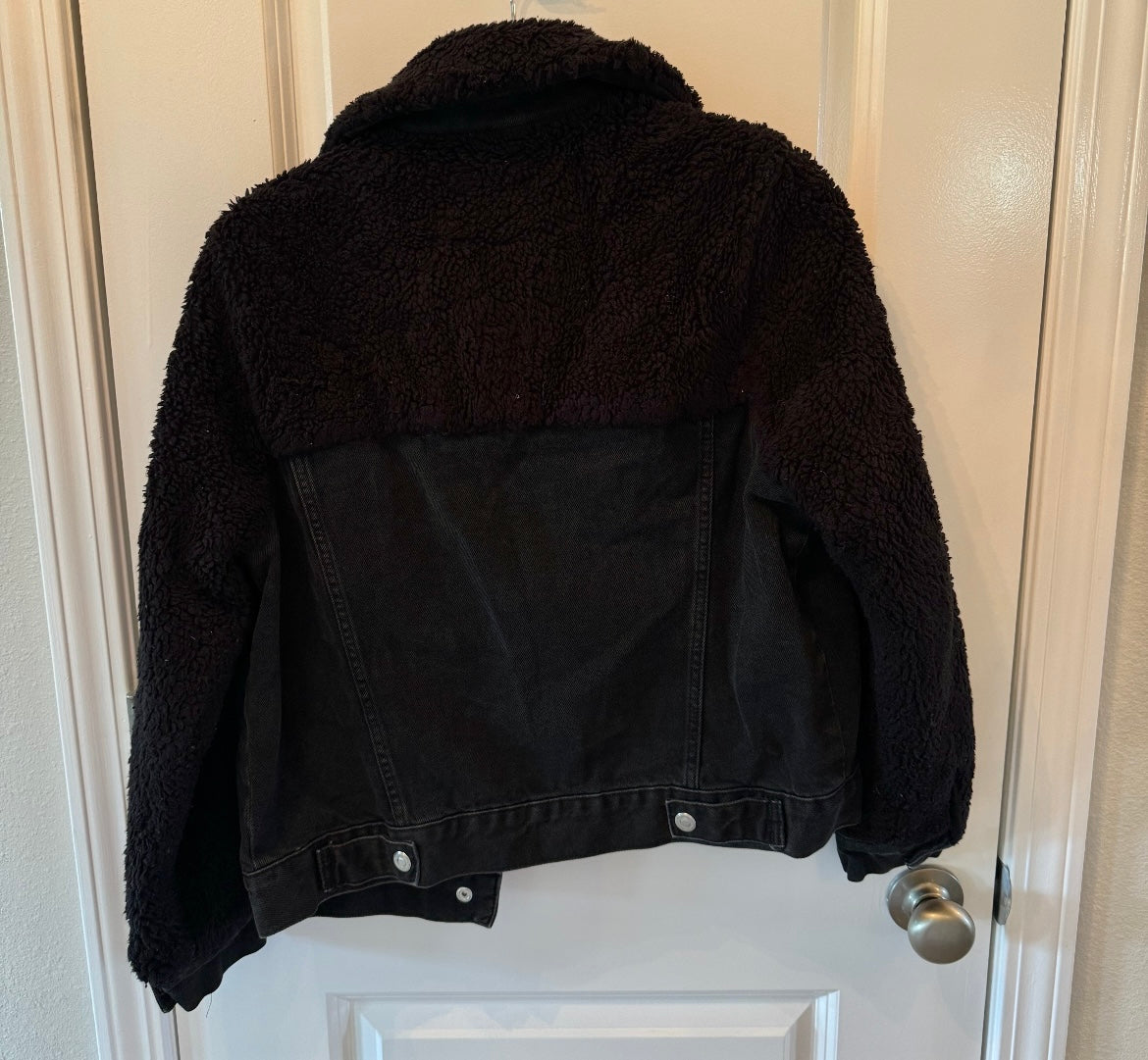 Topshop Jean Jacket w Sherpa Fleece Women’s Size 4 Black