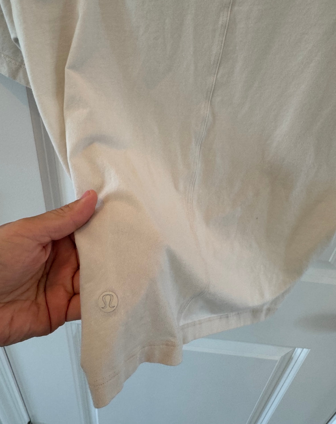 Lululemon Knotted Tee Women’s Size 4 White