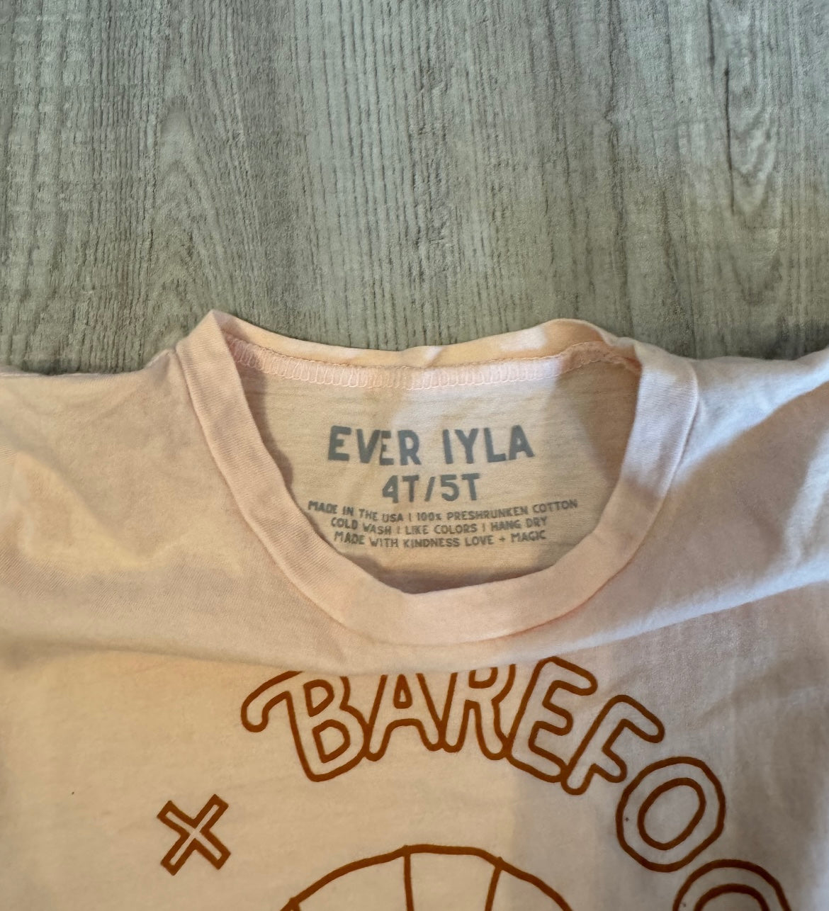 Ever After Barefoot Free Wild Graphic Tee Toddler Girls Size 4T-5T Cream