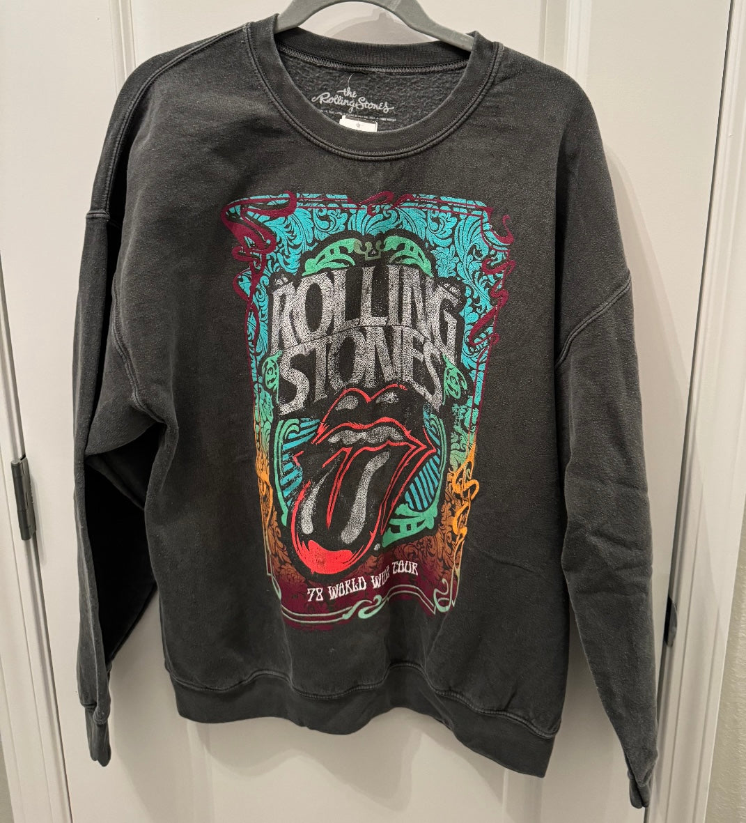 Rolling Stones Band Graphic Sweatshirt Women’s S/M Charcoal Gray NWT