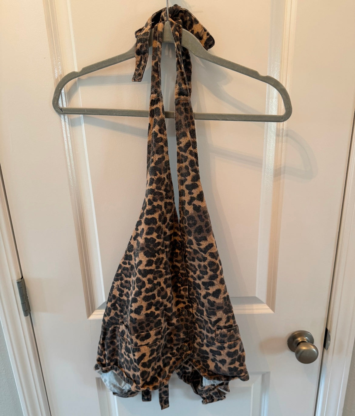 Lioness Leopard Open Back Halter Women’s Medium