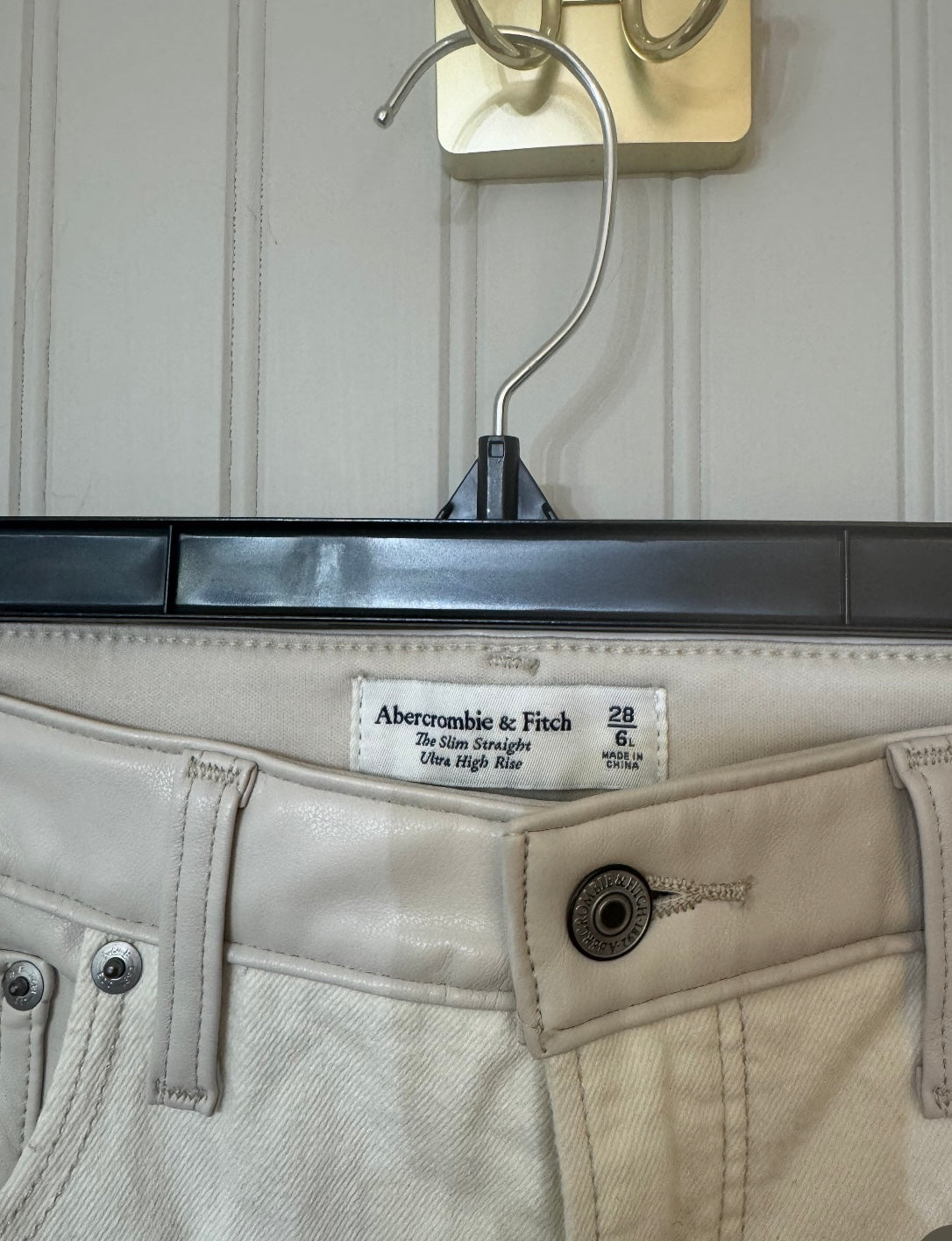 Abercrombie & Fitch Mixed Fabric 90 Slim Straight Ultra High Rise Women’s Size 28/6 L