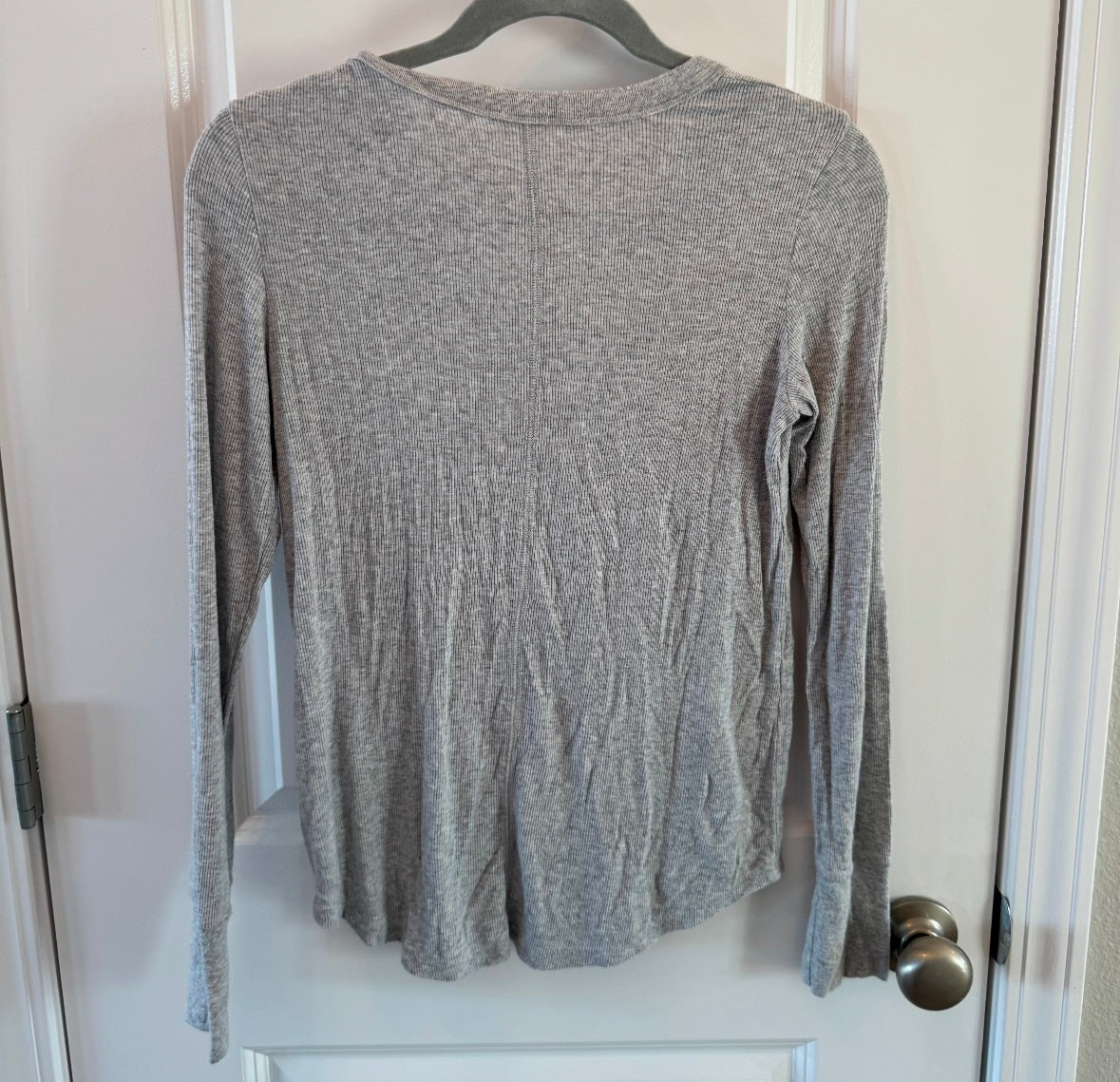 Aerie Knit Henley Women’s Size Small Heather Gray