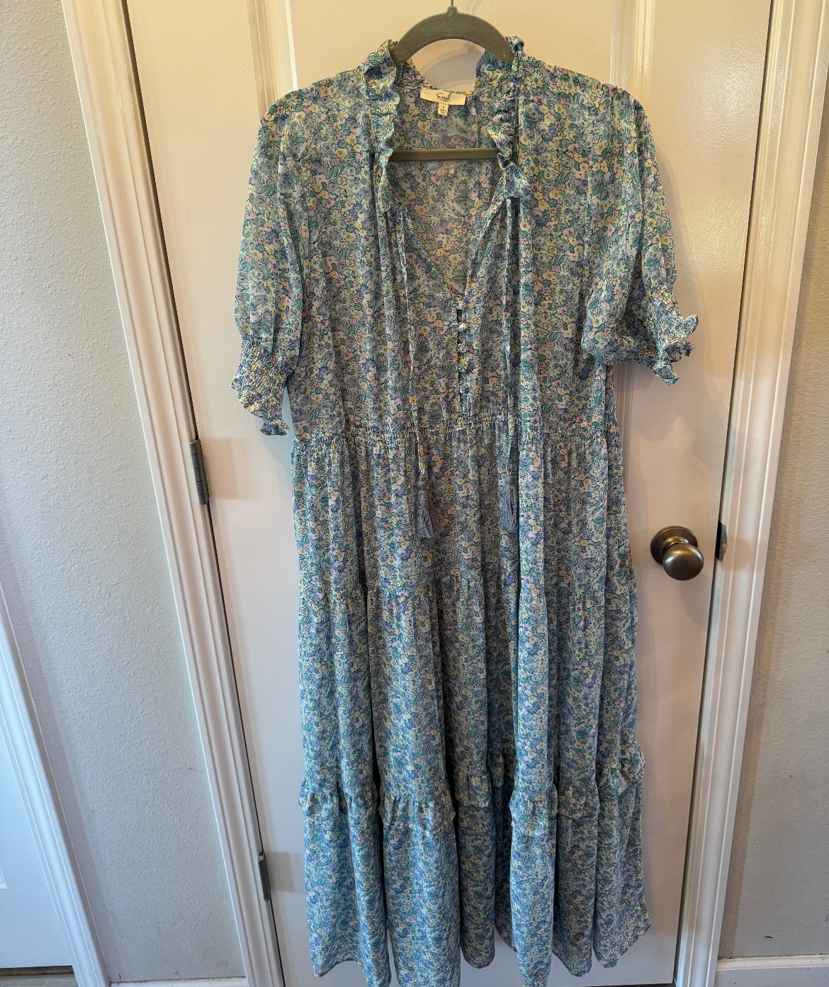 Bohemian Floral Dress w Puff Sleeves Women’s Size Large Blue