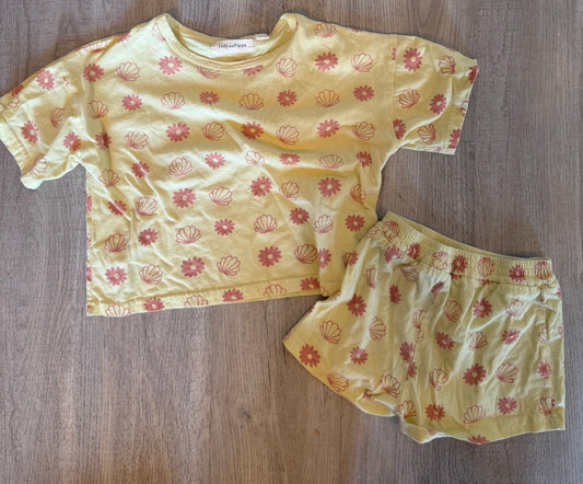 Indy & Pippa Matching Set Toddler Girl Size 3T Yellow Seashells
