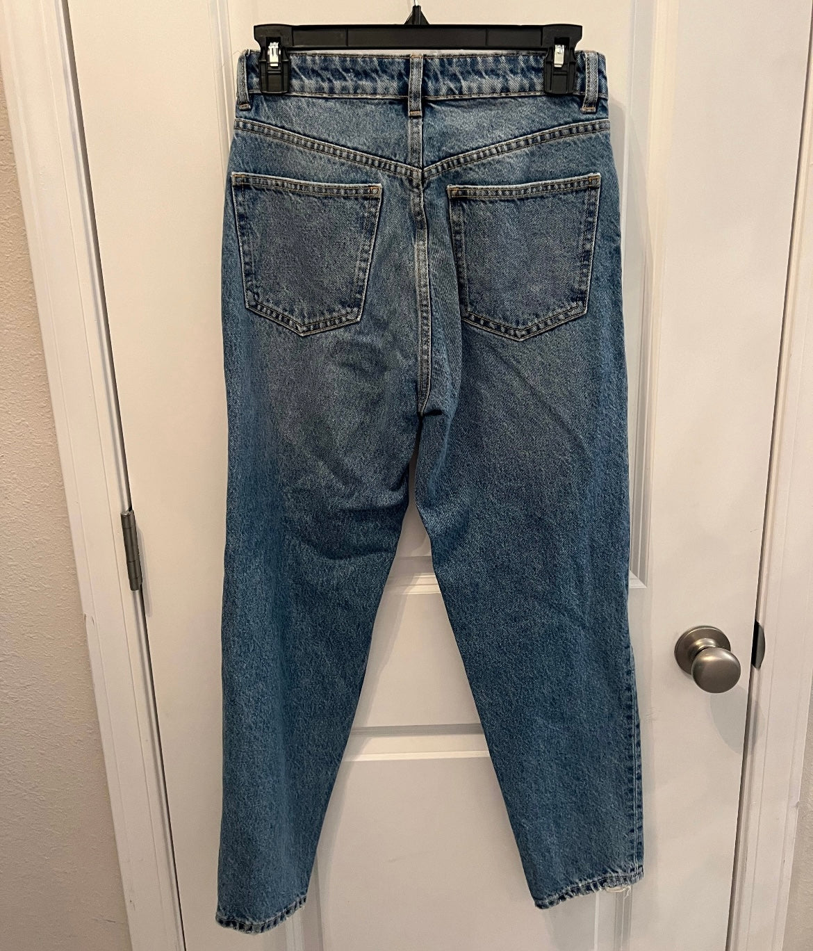 Zara Distressed Jeans Women’s Size 4