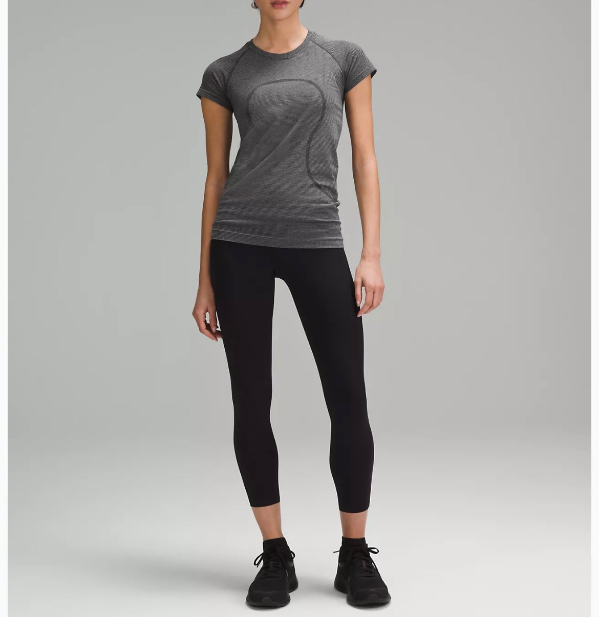 Lululemon Swiftly Tech Short Sleeve Shirt Women’s Size 8 Charcoal