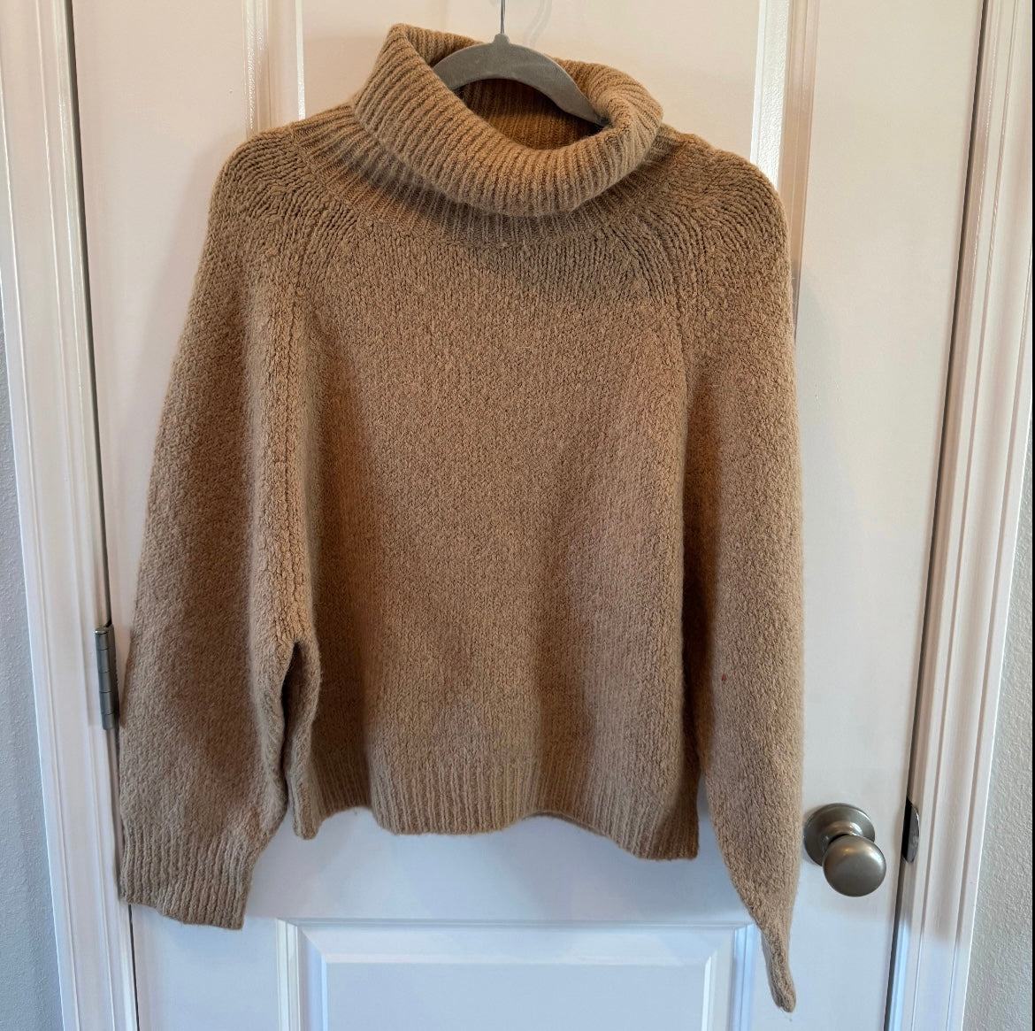 Charlotte Avery Wool Blend Sweater Women’s Small Tan