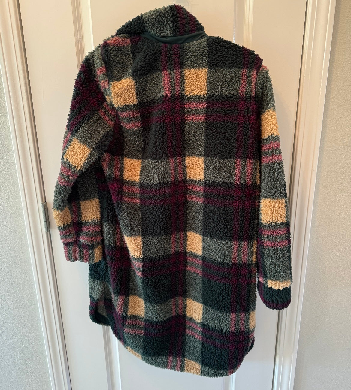 Liv Outdoor Kinsley Sherpa Fleece Jacket Women’s Size Medium Holiday Plaid