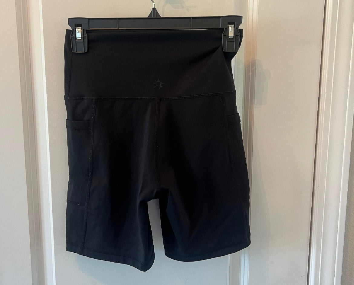 Offline by Aerie Bike Shorts Hi-Rise 7” Women’s Size Medium Black