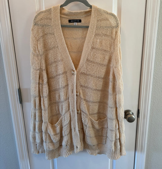 Urban Outfitters Oversized Knit Cardigan Sweater Women’s Size Medium Cream