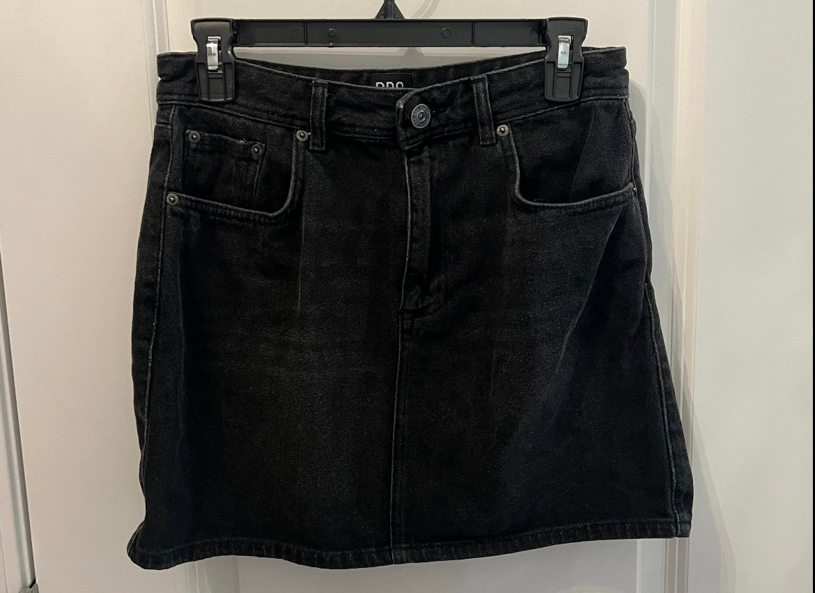 BDG Denim Skirt Women’s Size Medium 8-10 (30) Black