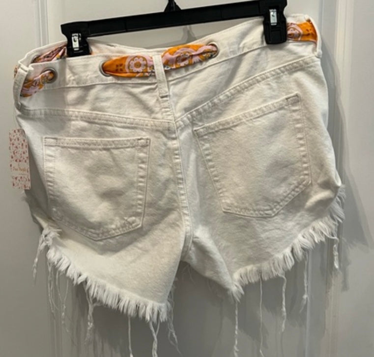 Free People Belted Cut Off Jean Shorts Women’s Size 28 White