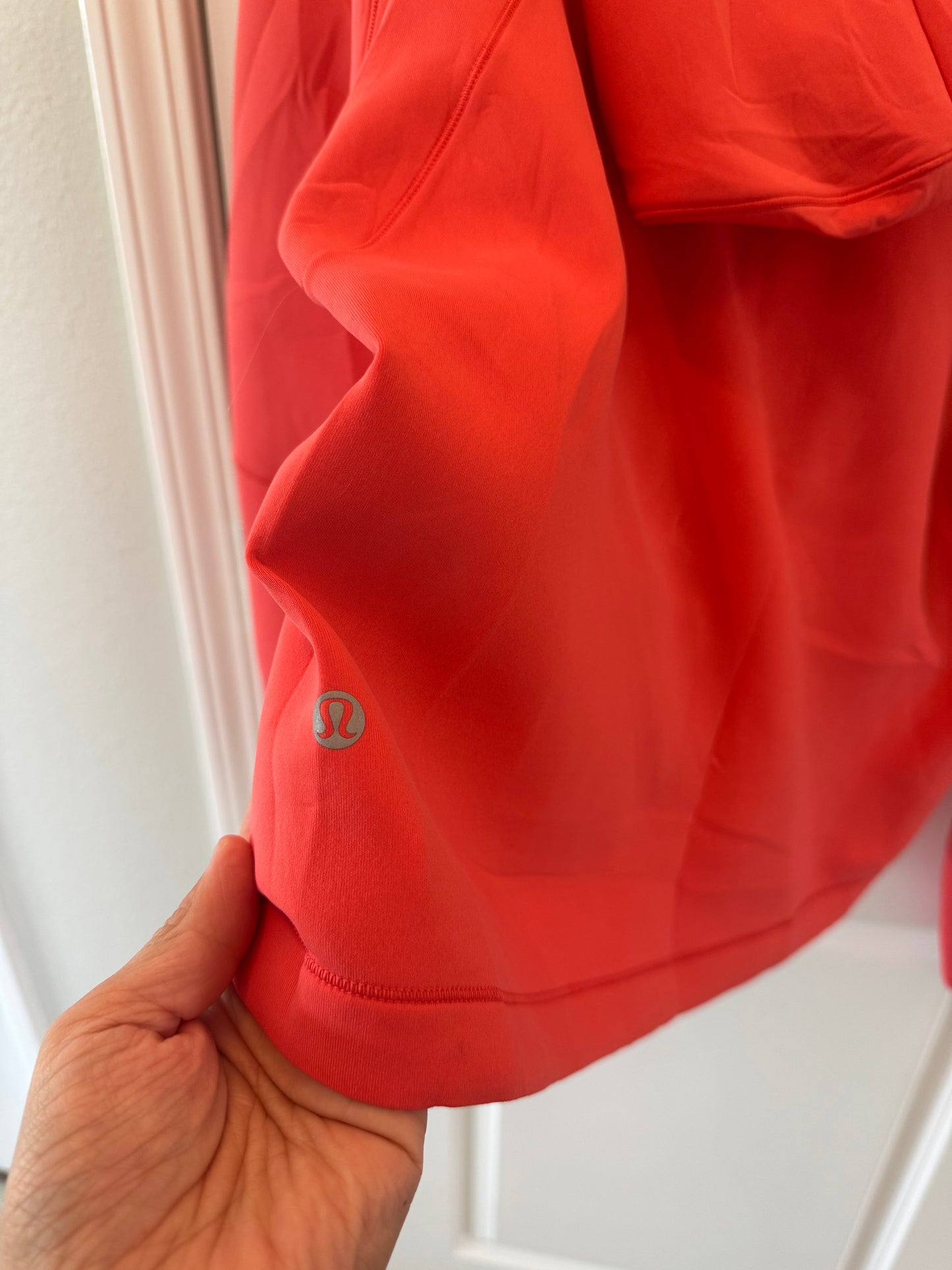 Lululemon AirWrap Pullover Hoodie Women’s Size 8 Pink Punch