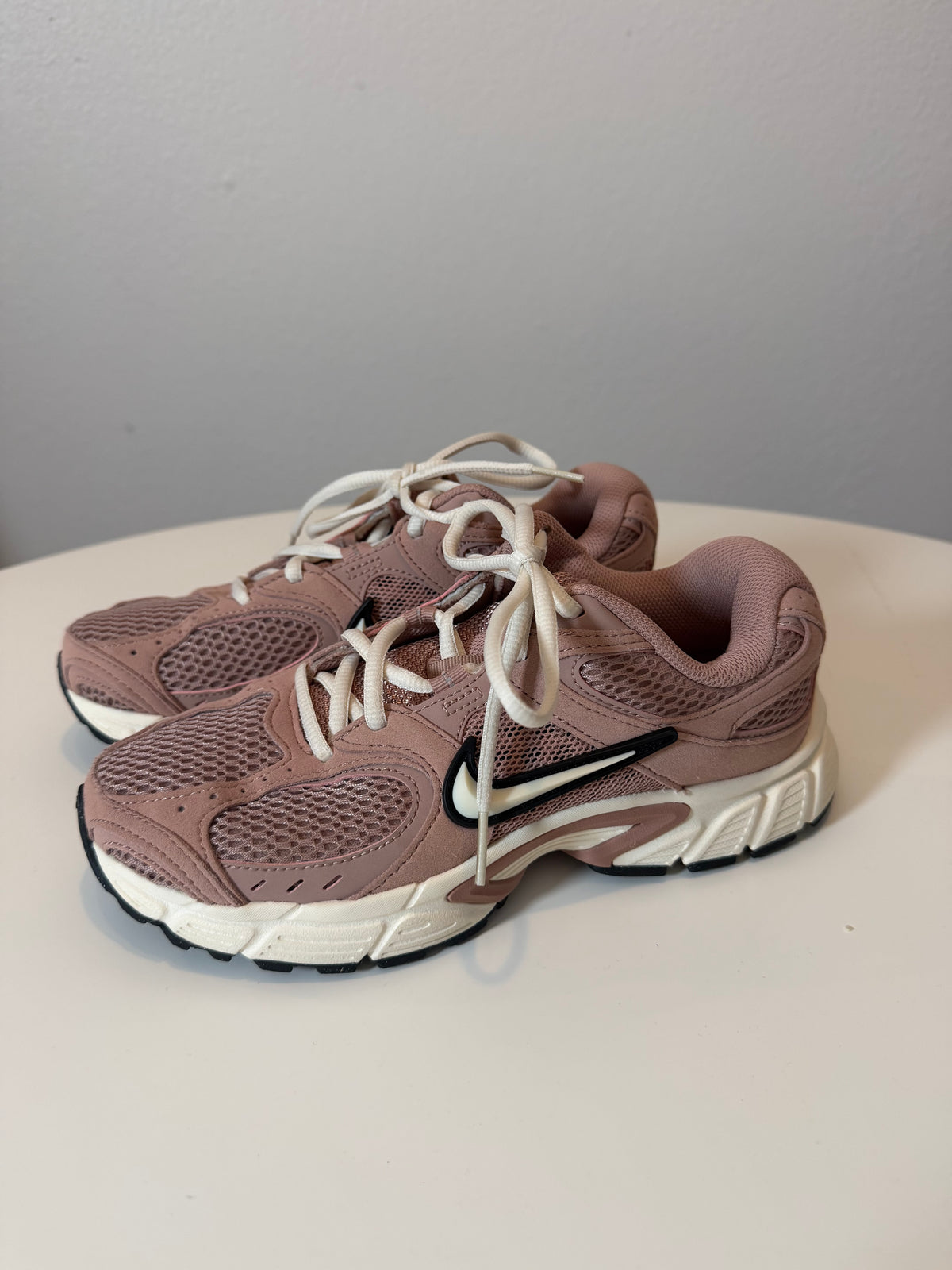 Nike women’s shoes size 6.5