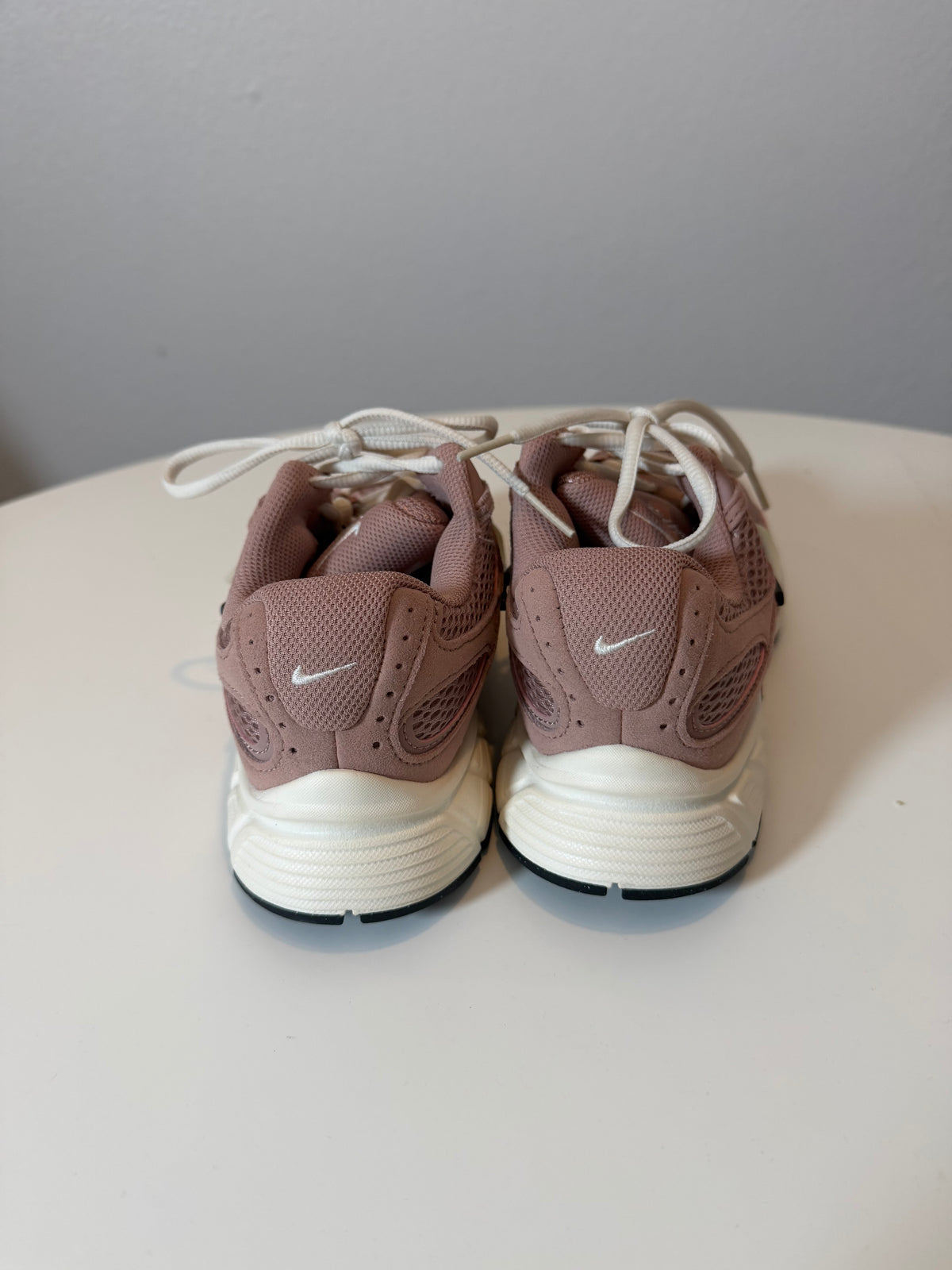 Nike women’s shoes size 6.5