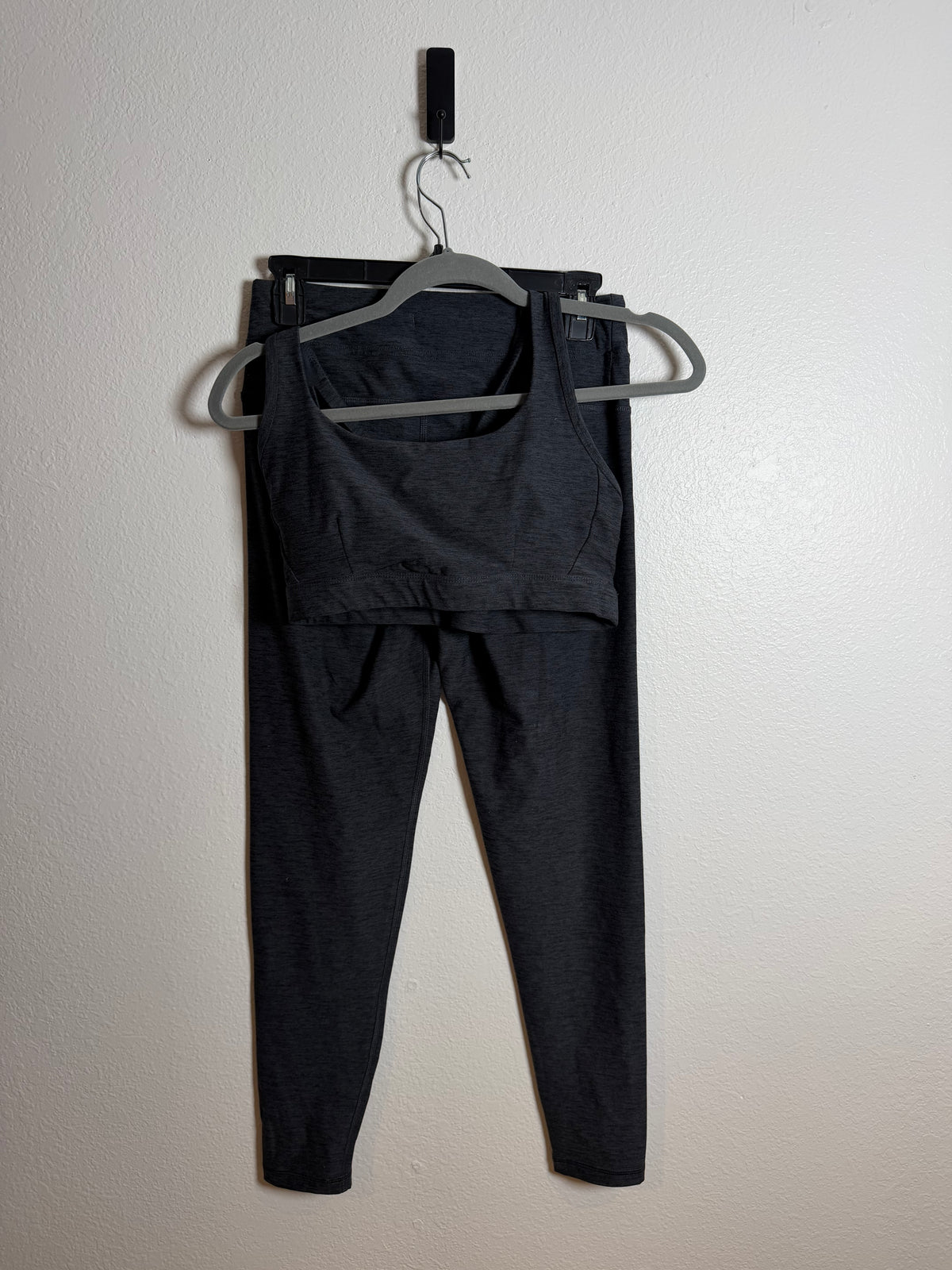 Women’s athletic set size medium