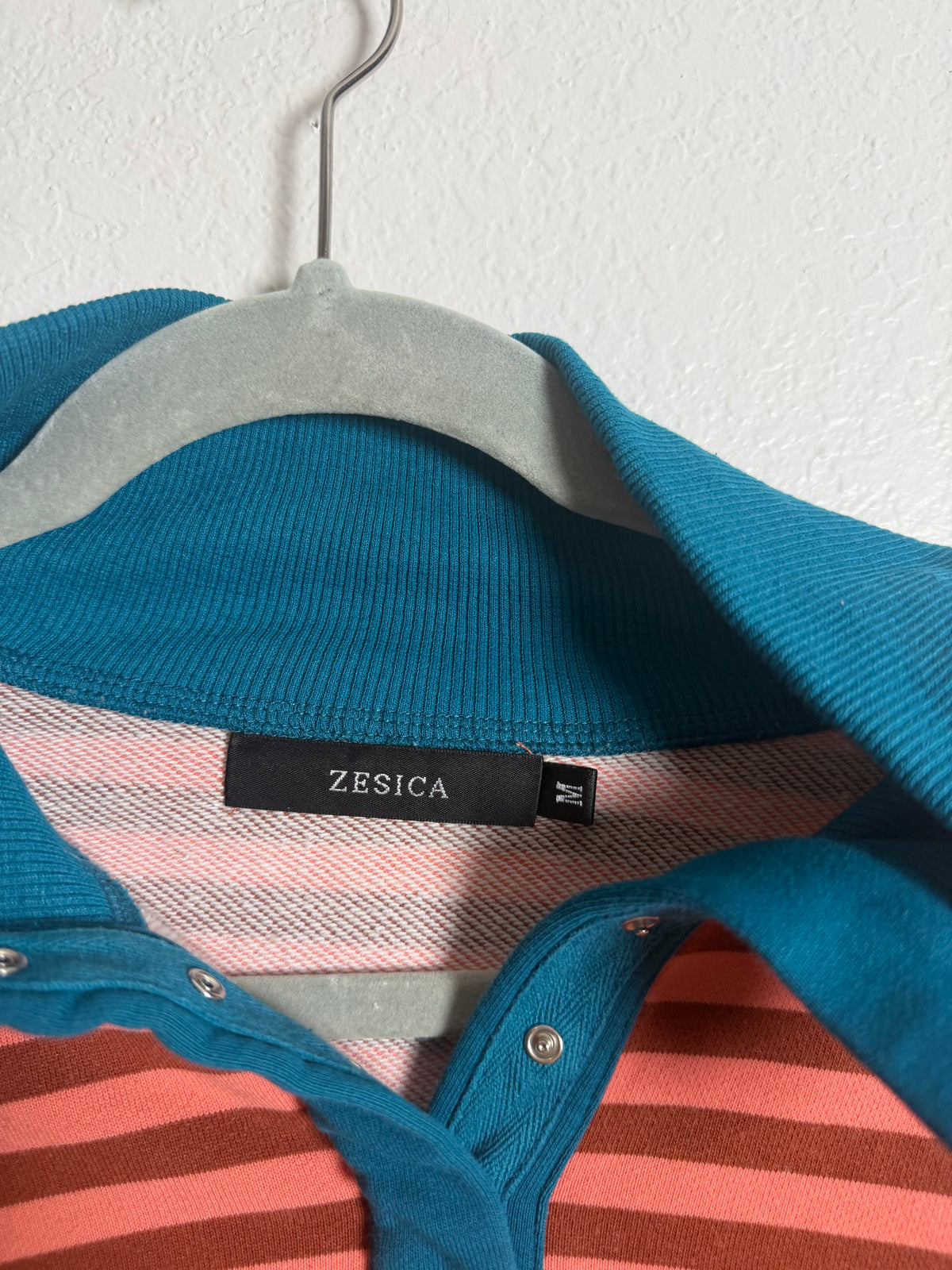 Women’s Sweatshirt Size Medium